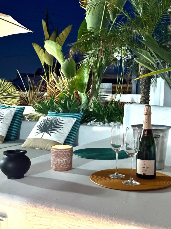 Villa Casa Vela Blanca Vista Al Mar - - *